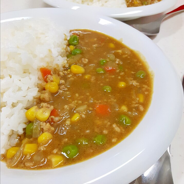 電子レンジで(^^)Mベジタブルと玉ねぎのカレー♪